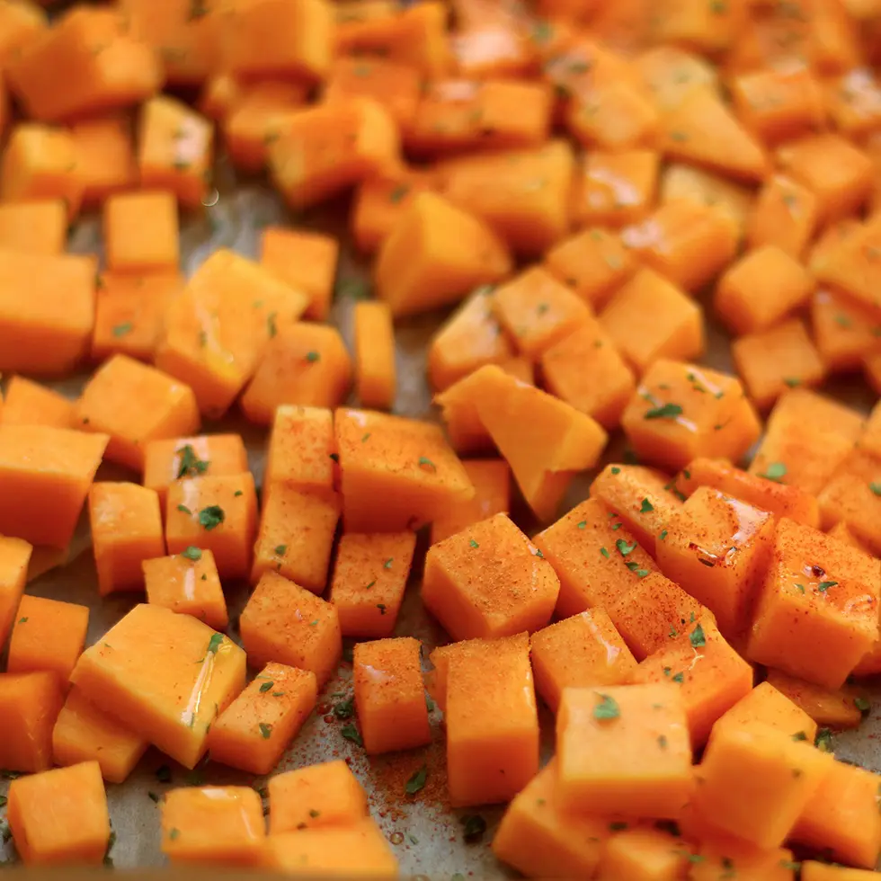Dés de citrouille à la poêle